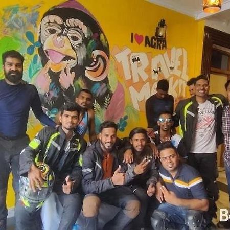 Travel Monkey Hostel Agra  Buitenkant foto