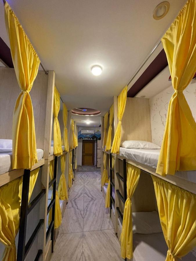 Travel Monkey Hostel Agra  Buitenkant foto