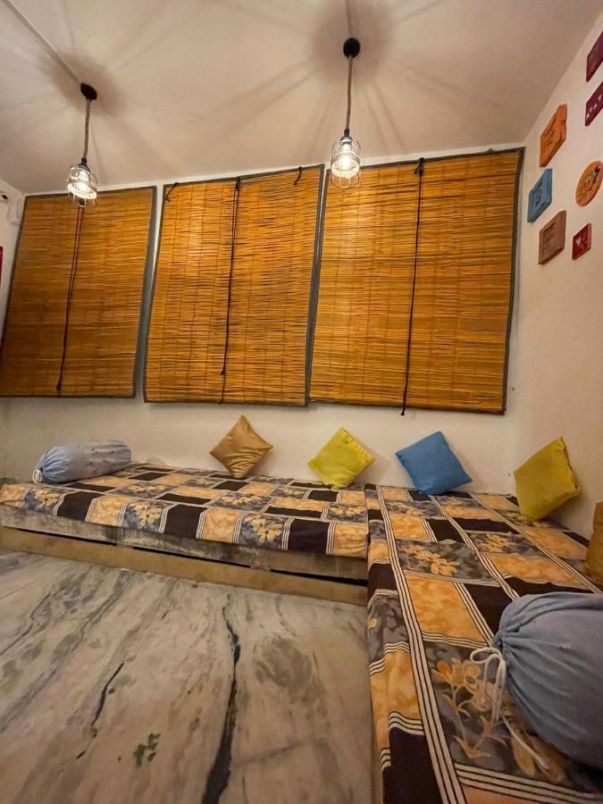 Travel Monkey Hostel Agra  Buitenkant foto