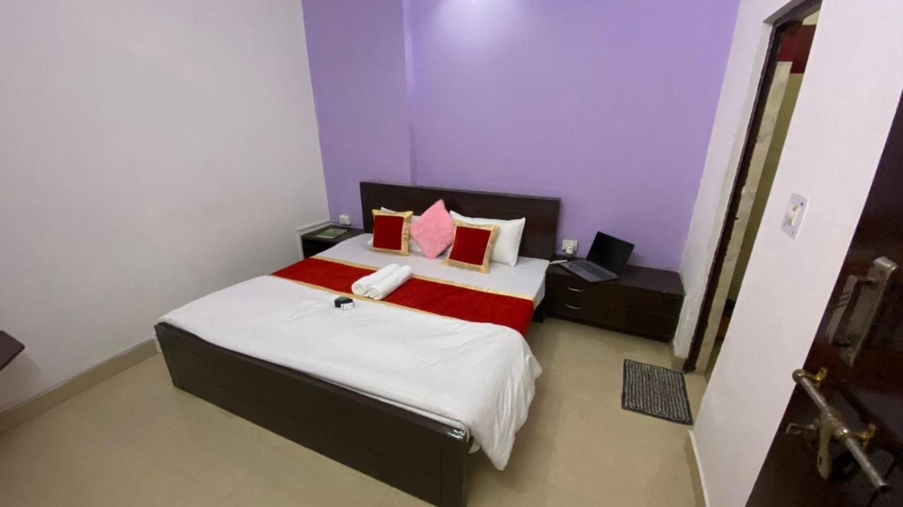 Travel Monkey Hostel Agra  Buitenkant foto