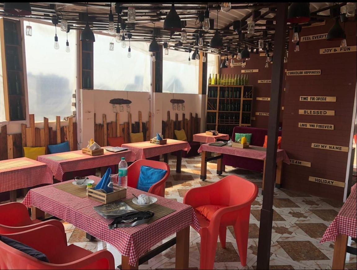 Travel Monkey Hostel Agra  Buitenkant foto