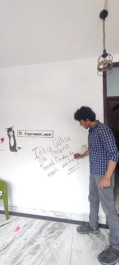 Travel Monkey Hostel Agra  Buitenkant foto